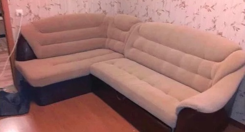 Перетяжка углового дивана. Новосибирск